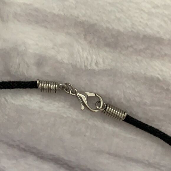 Pineapple Choker Necklace - Picture 3 of 3